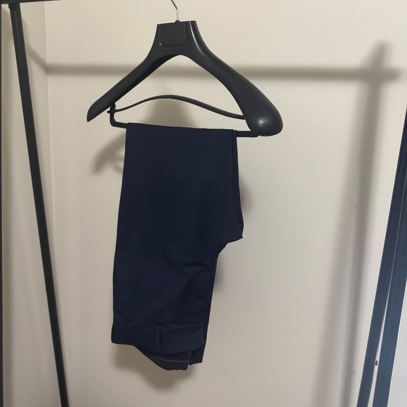 Men’s Lief Horsens Navy Slim Fit Suit (38R Jacket/32R Pants) - Picture 6 of 7